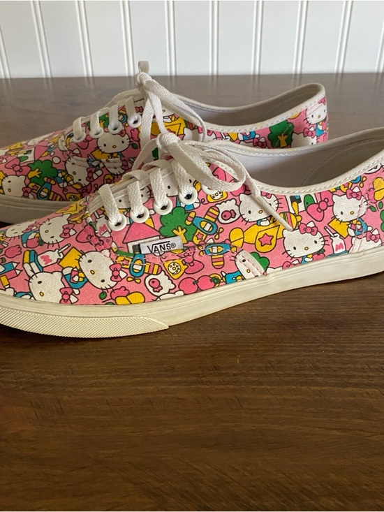 Vans Shoes - VANS - Hello Kitty - Pink Printed Lace-Up Sneakers